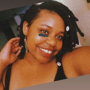 Meet your Posher, Solina